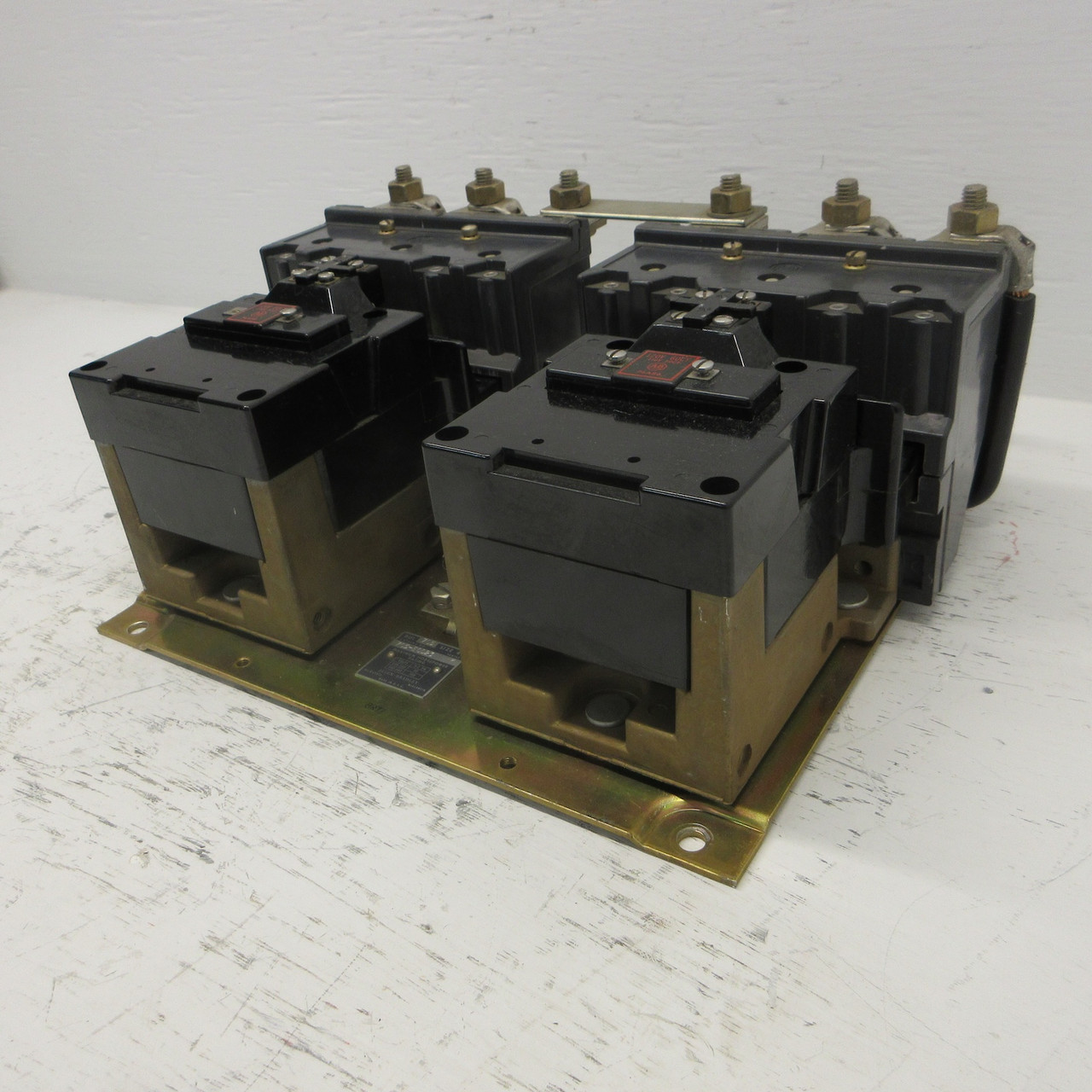 Allen Bradley 705-EOD23 Size 4 Reversing Contactor 100HP 480/600V 120V Coil Sz4 (AH0887-1)
