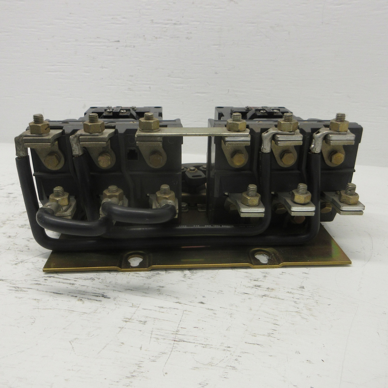 Allen Bradley 705-EOD23 Size 4 Reversing Contactor 100HP 480/600V 120V Coil Sz4 (AH0887-1)