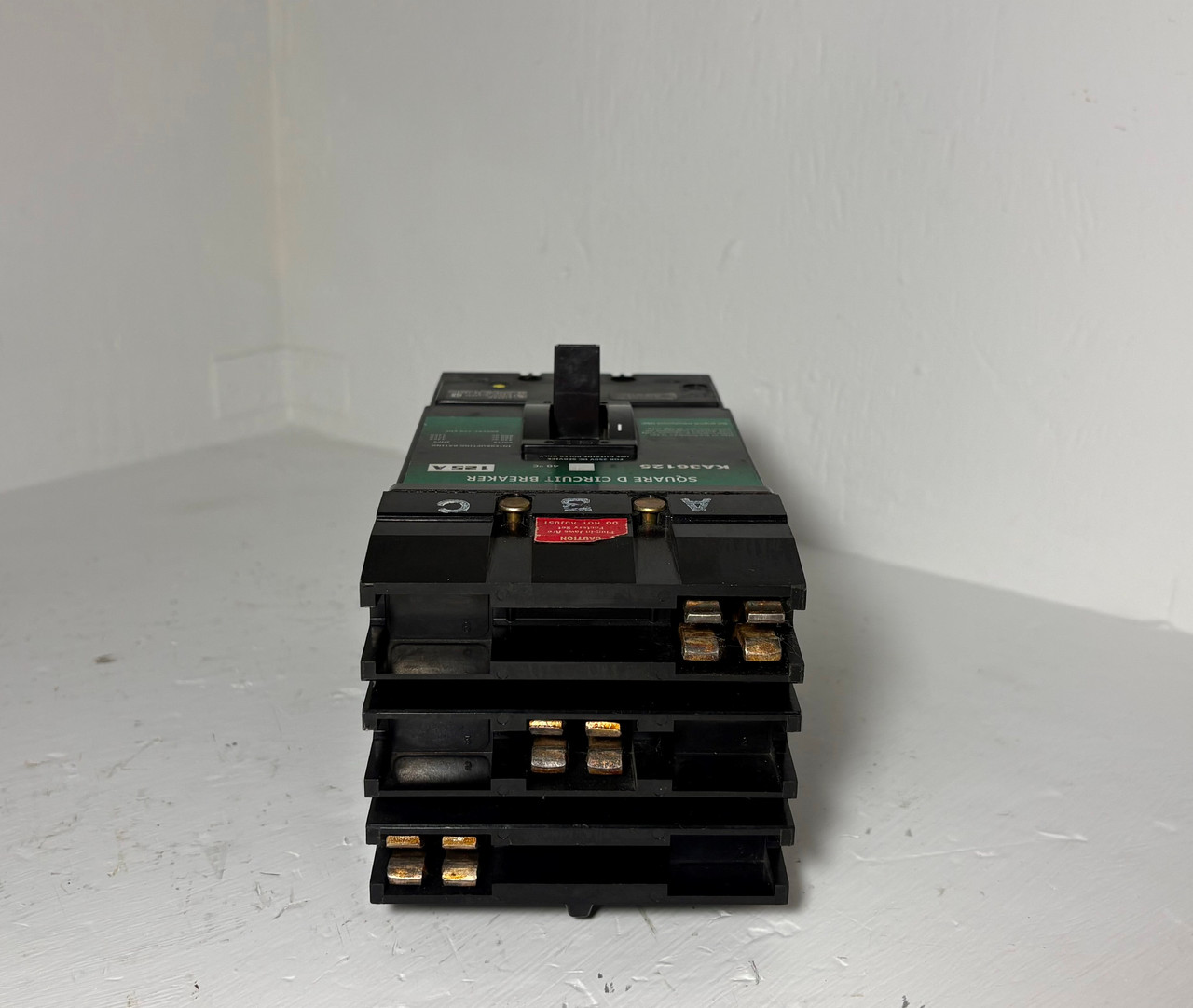 Square D I-Line KA36125 125A Circuit Breaker 600V KA 125 Amp after market label (EM5749-1)