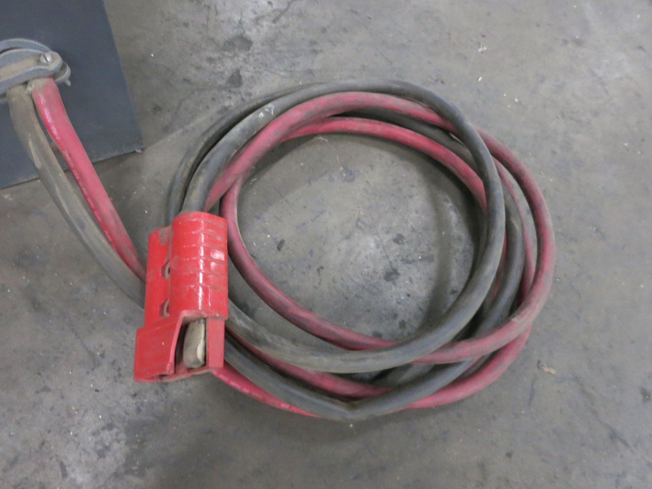 Exide SCR 200 GNR Battery Charger 208/240/480V 1PH - 24 VDC 12 Cell 865 AH 24V (DW7802-1)