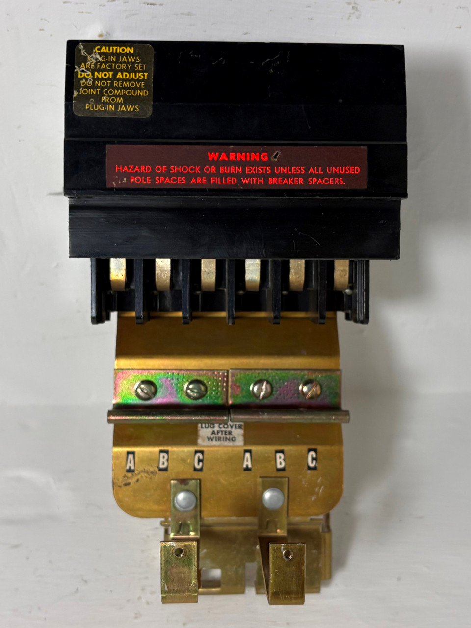 Square D I-Line HQO-306 Circuit Breaker Adapter 240 VAC 6 Branch Spaces HQO306 (EM5754-13)