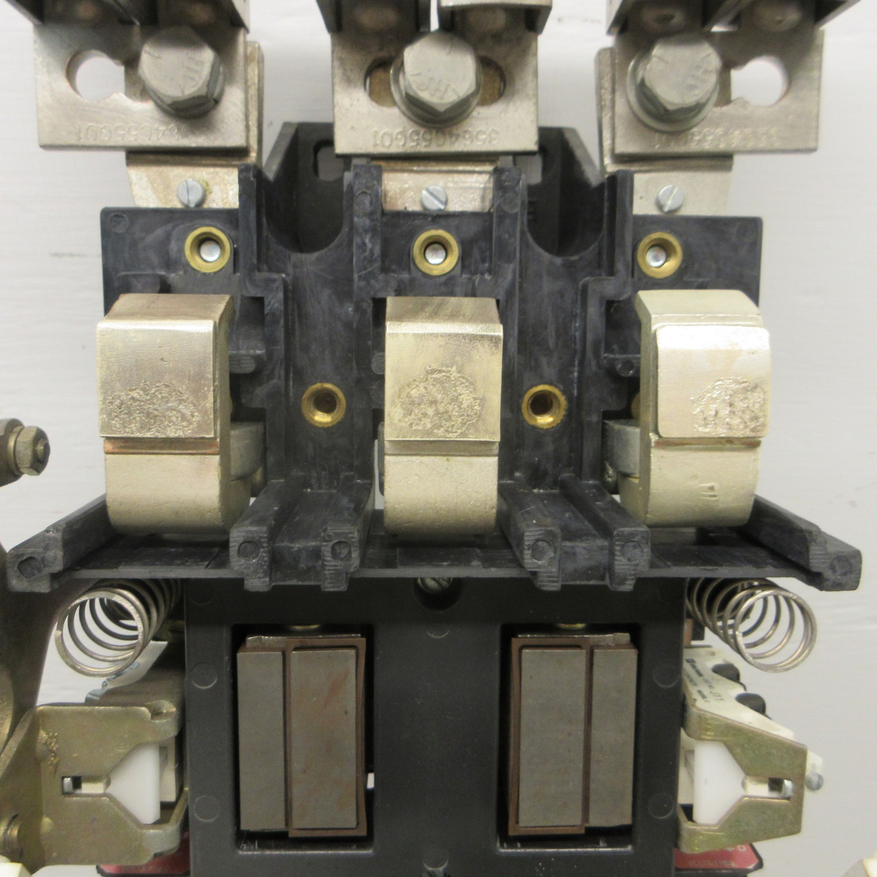 Cutler Hammer A201K6CA Size 6 Starter 540/600 Amps 120V Coil 3PH 600VAC Model J (AH0899-1)