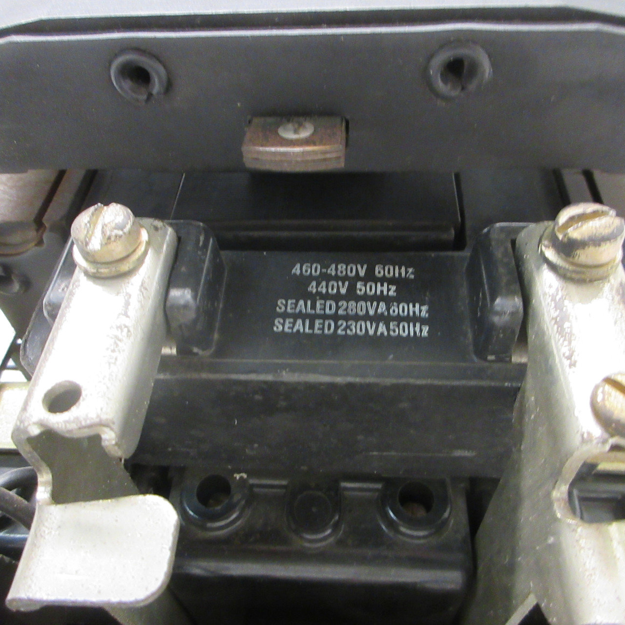 GE CR206G100AGA Size 5 Motor Starter 200HP 270A 480/600V 480V Coil 55-501493G004 (AH0900-1)