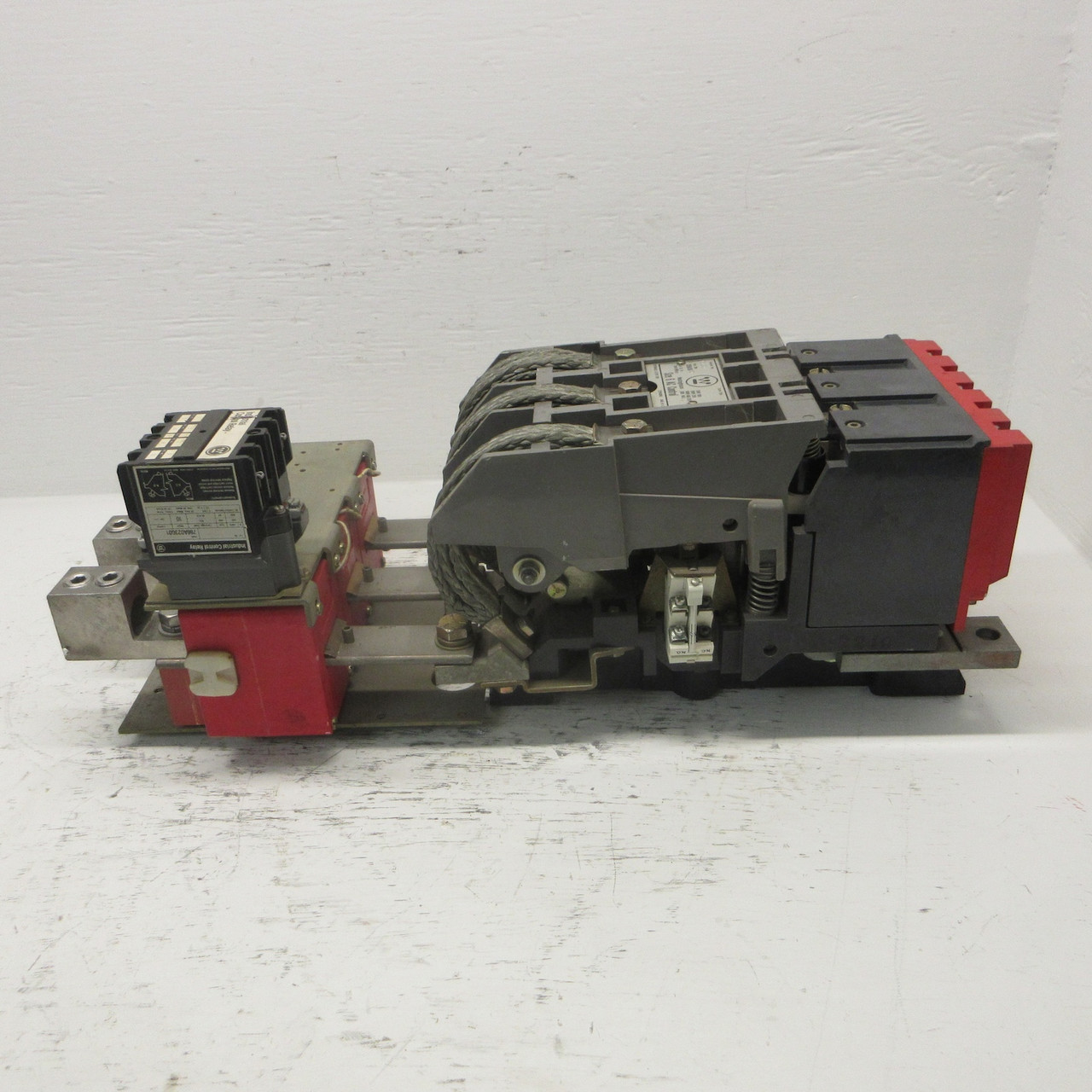 Westinghouse GCA 630 Size 6 Motor Starter 2050A16G20 600A 600V 400HP (NO COIL) (AH0898-1)