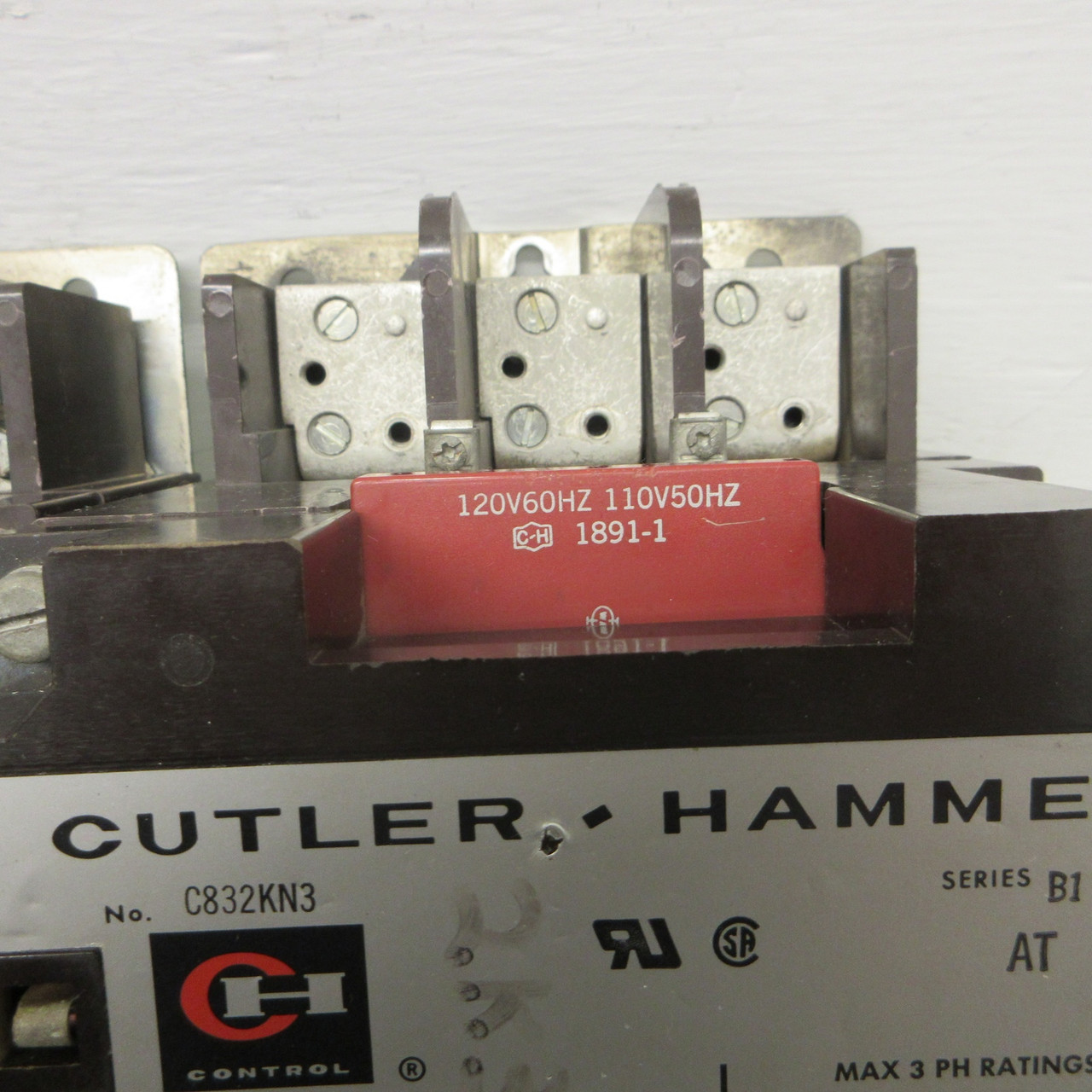 Cutler Hammer C832KN3 Reversing Contactor 120V Coil 1891-1 Series B1 200 Amp 3P (AH0906-1)