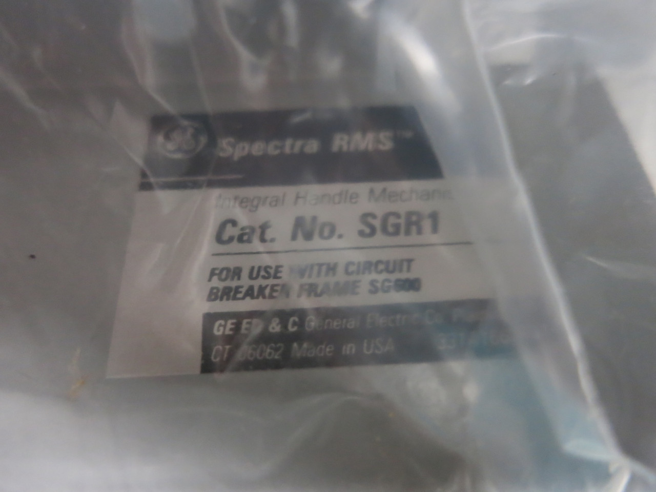 NEW GE SG400J 400A Circuit Breaker Enclosure SGR1 Handle Type 12 400 Amp SG400-J (DW7831-1)