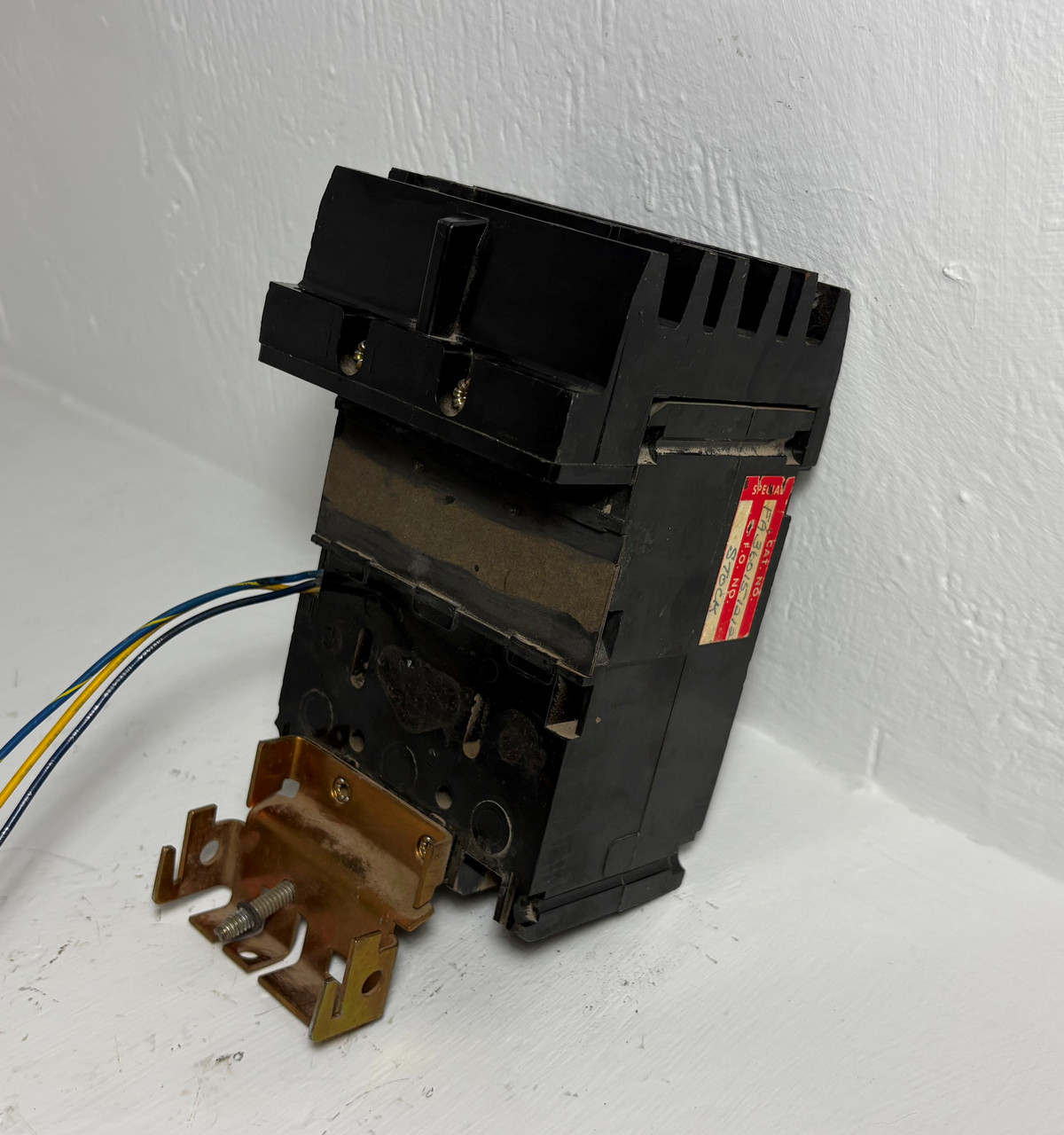 Square D I-Line FA360151212 15A Circuit Breaker Black w/ Aux 600V 3P FA 15 Amp (EM5760-2)