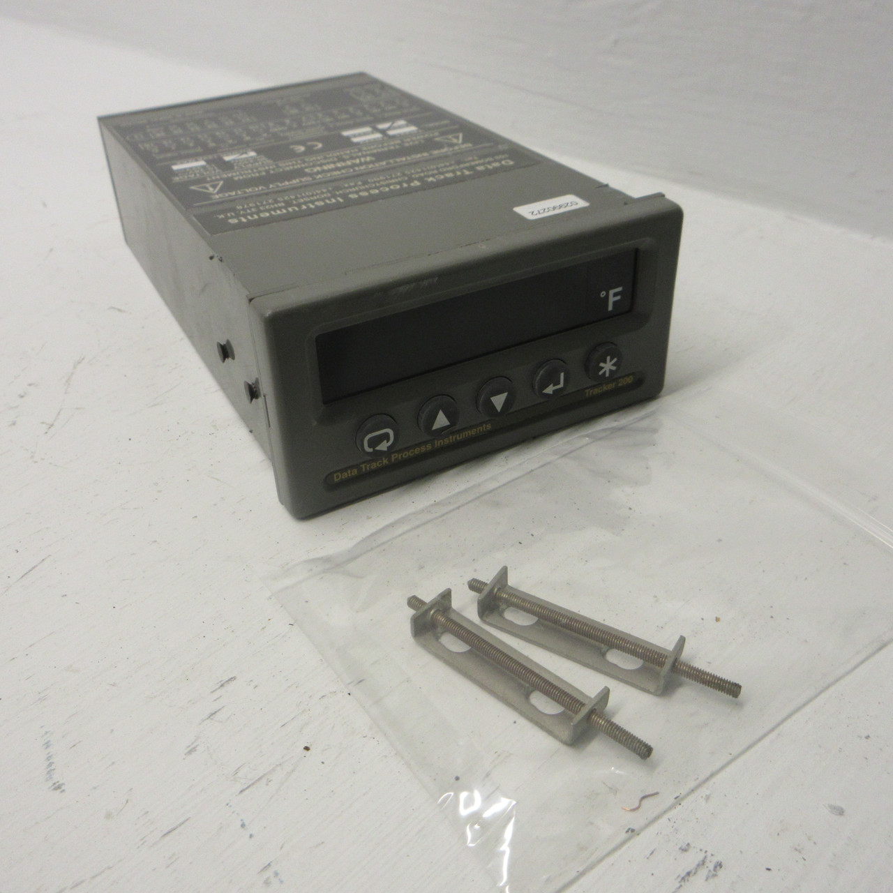 Data Track Process Instruments Tracker 200 Model TR223 223 Supply: 90-240V DTPI (AH0916-6)