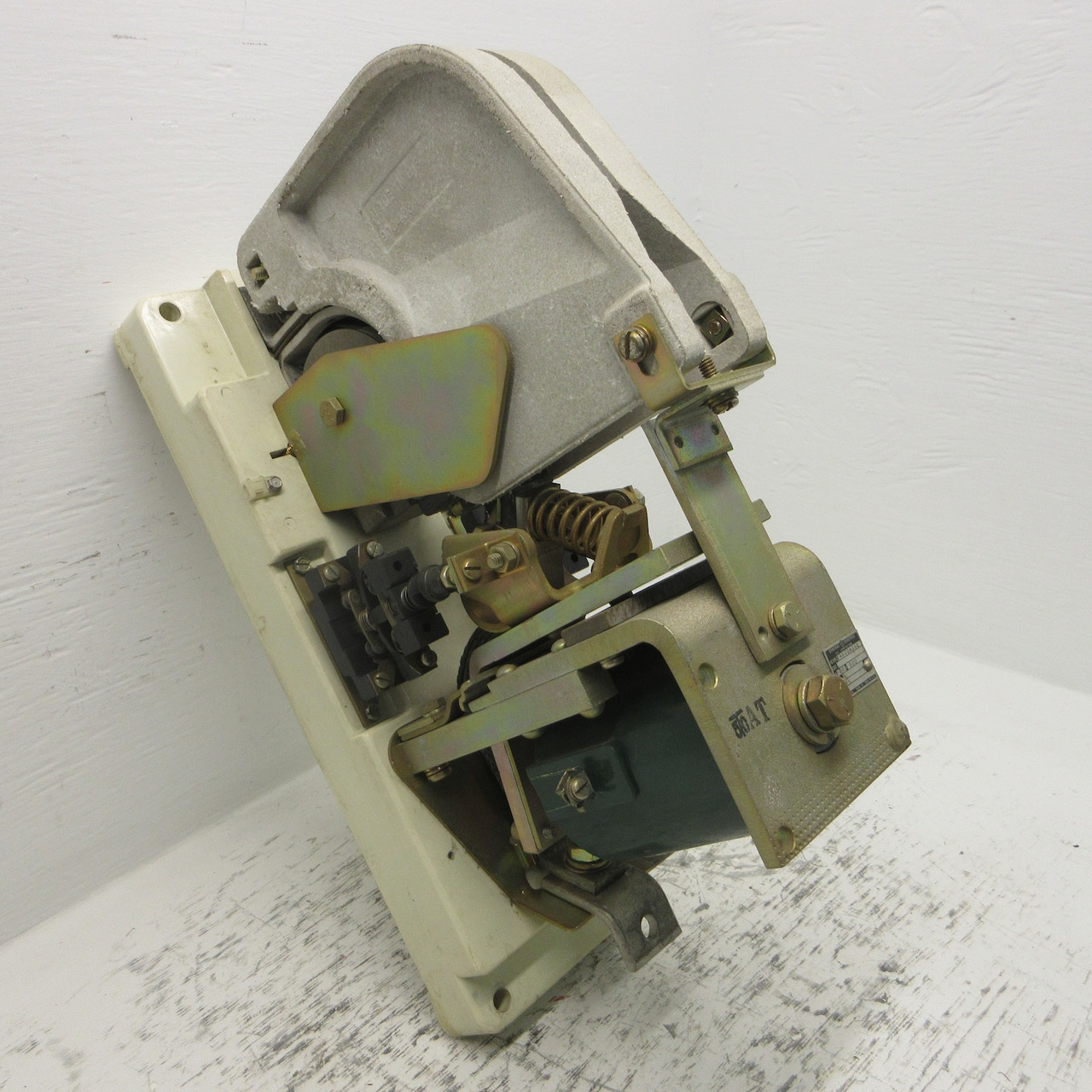 Image of General Electric IC2800-EA600A16L DC Contactor 600 Amp 600V IC2800EA600A16L 600A