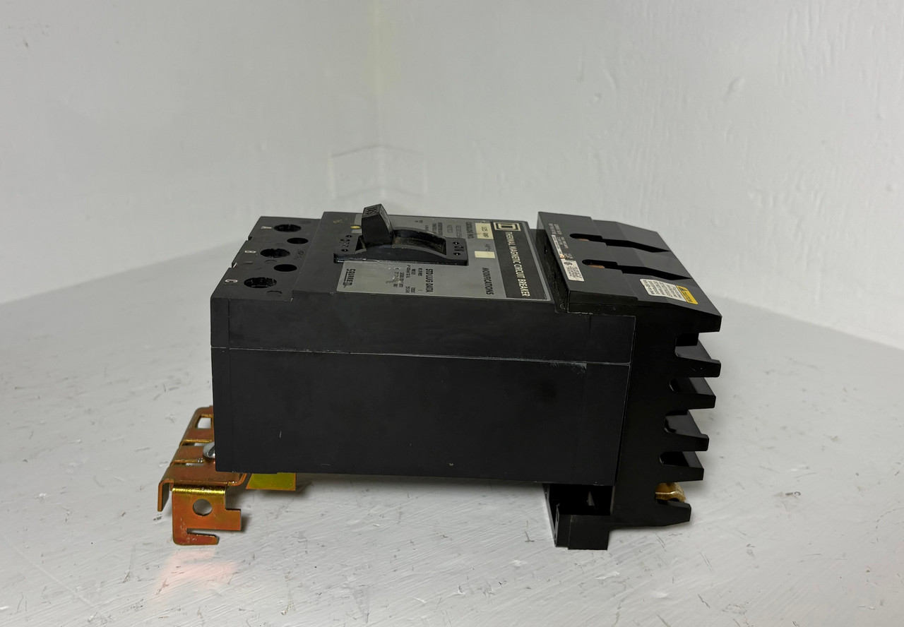 Square D I-Line Q232125H 125A Circuit Breaker 240 VAC 3 Pole Type Q2 125 Amp (EM5761-2)