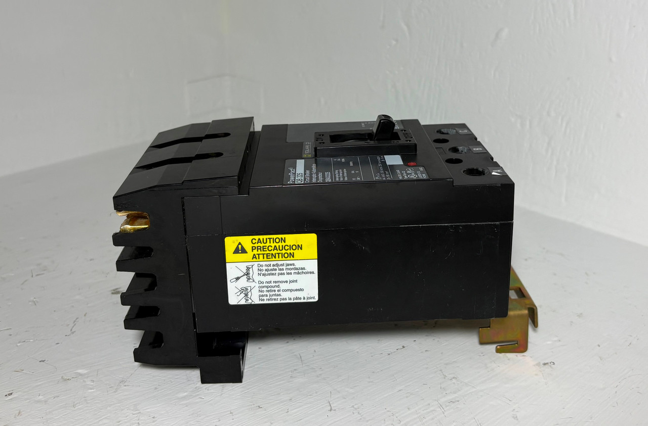 Square D I-Line QBA32225 225A PowerPact Circuit Breaker 240V 3P Type QB 225 Amp (EM5765-2)