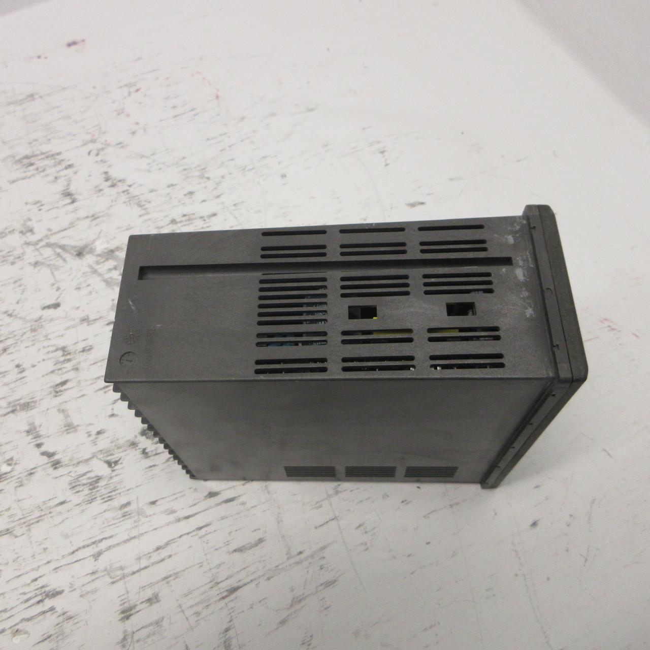 Yokogawa US1000-00/A10 Temperature Controller (Style S4) 100-240VAC US1000 25VA (AH0923-10)