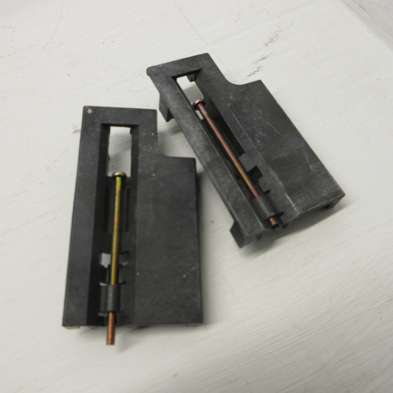 Yokogawa US1000-00/A10 Temperature Controller (Style S4) 100-240VAC US1000 25VA (AH0923-10)