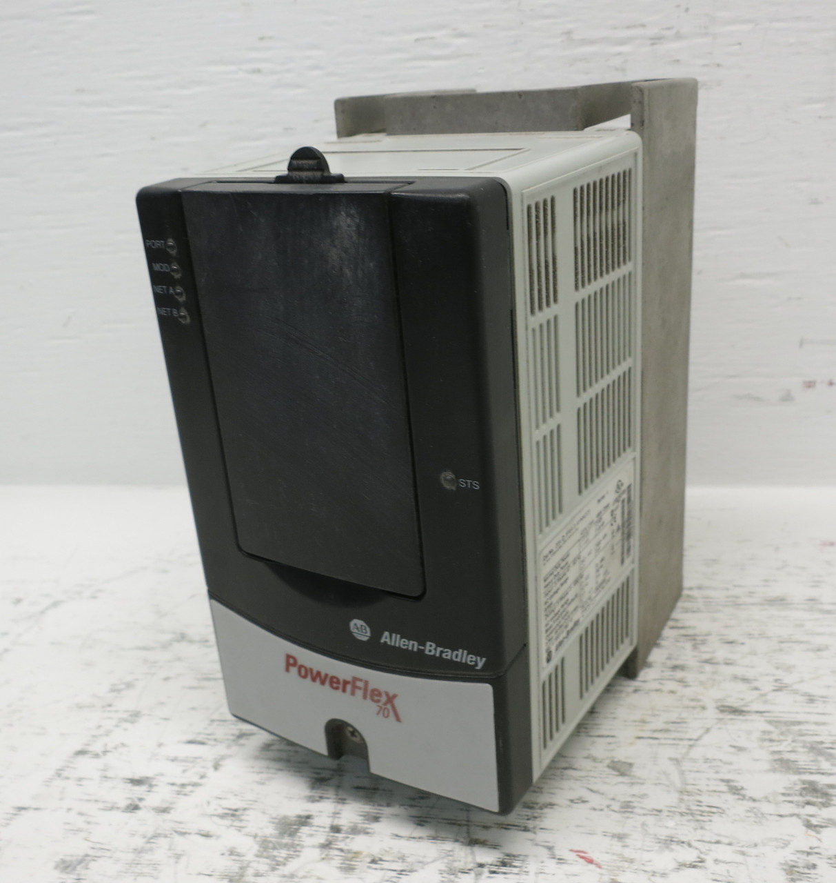 Allen Bradley 20AD3P4A0AYNNCC0 2 HP PowerFlex 70 480V AC VS Drive FW 3.003 Ser A (DW7879-1)
