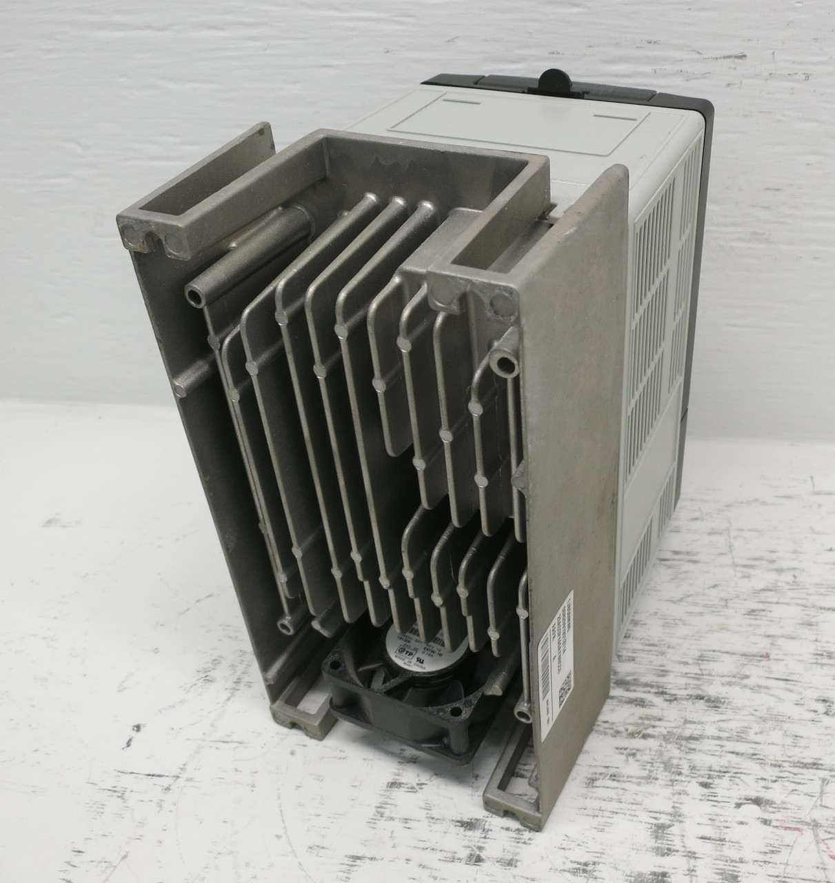 Allen Bradley 20AD3P4A0AYNNCC0 2 HP PowerFlex 70 480V AC VS Drive FW 3.003 Ser A (DW7879-1)