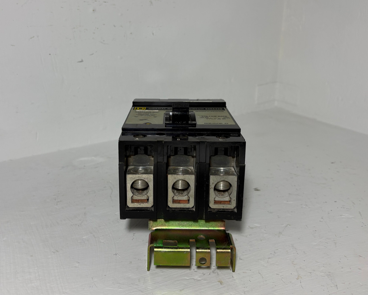 Square D I-Line Q232125 125A Circuit Breaker 240 VAC 3 Pole Type Q2 125 Amp 3P (EM5769-4)