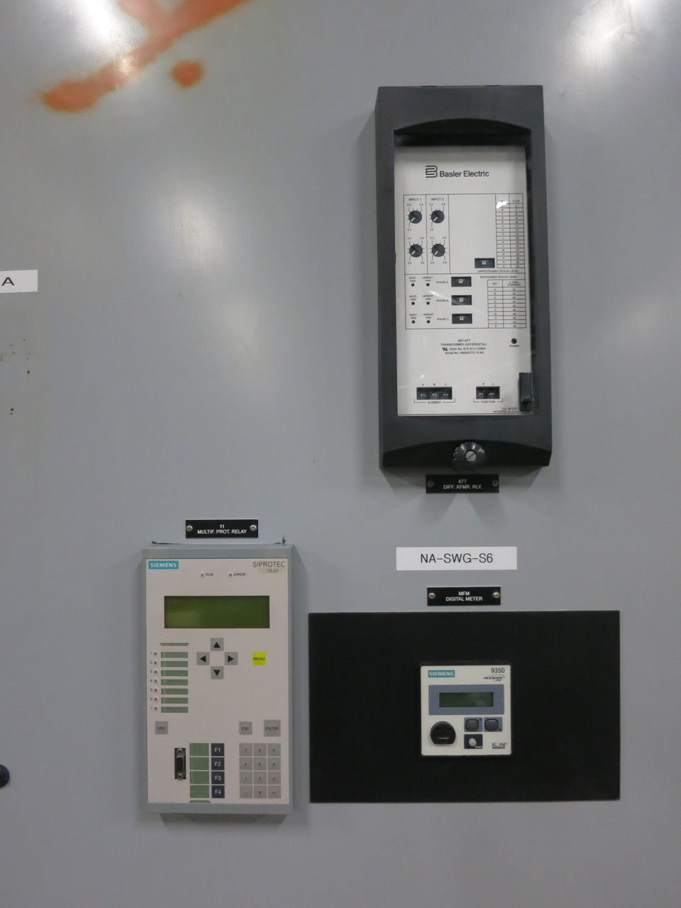 Siemens GM Switchgear 1200A 15kV Vacuum Circuit Breaker Panel 1200 Amp MV GMI (DW7883-1)