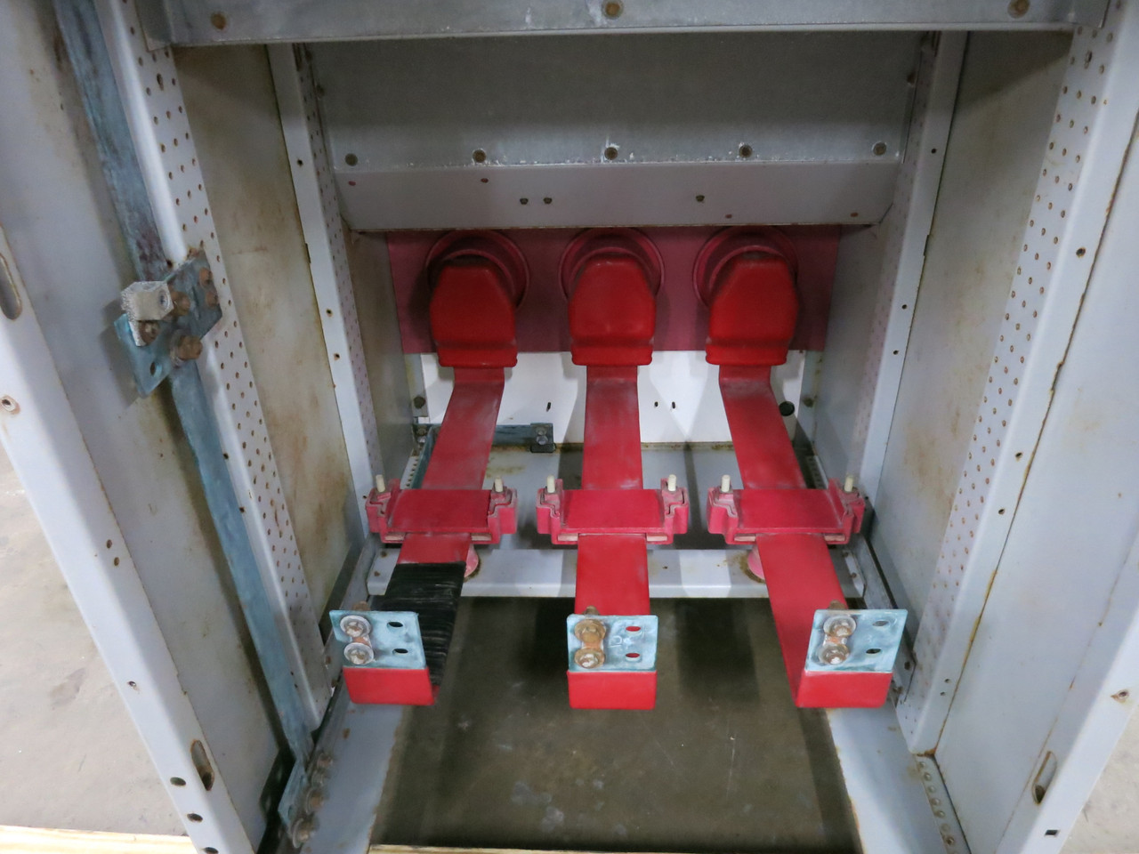 Siemens GM Switchgear 1200A 15kV Vacuum Circuit Breaker Panel 1200 Amp MV GMI (DW7883-1)