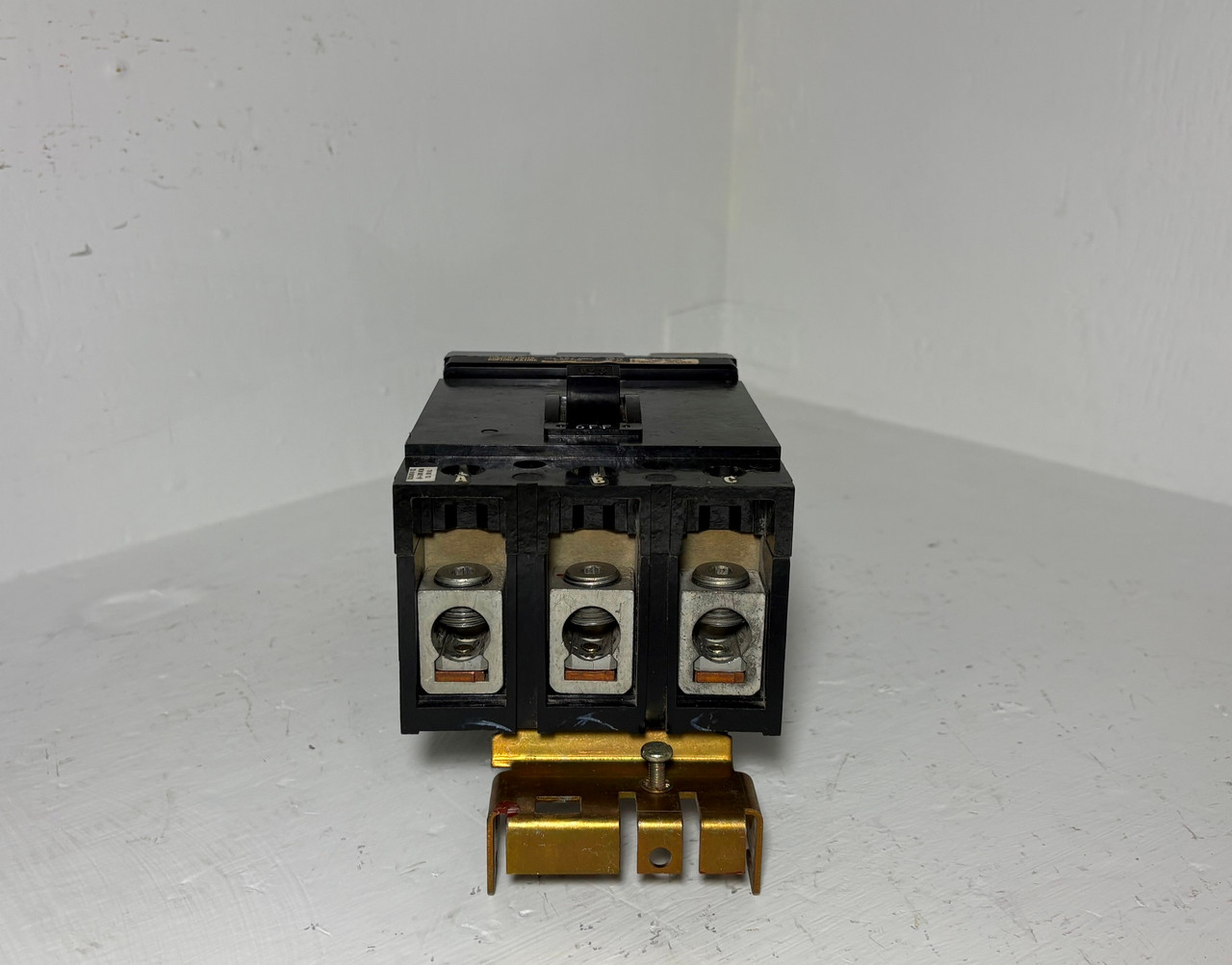 Square D I-Line Q232125H 125A Circuit Breaker Black 240V 3 Pole Type Q2 125 Amp (EM5773-1)