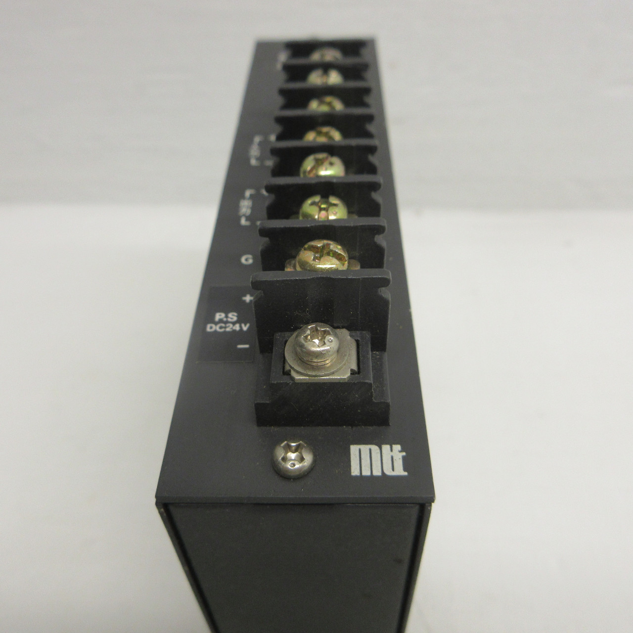 MLT MS3204R MIT Input: 0-10V Output: 4-20mA Power: 24VDC Type MS3204R MS32O4R (AH0928-3)