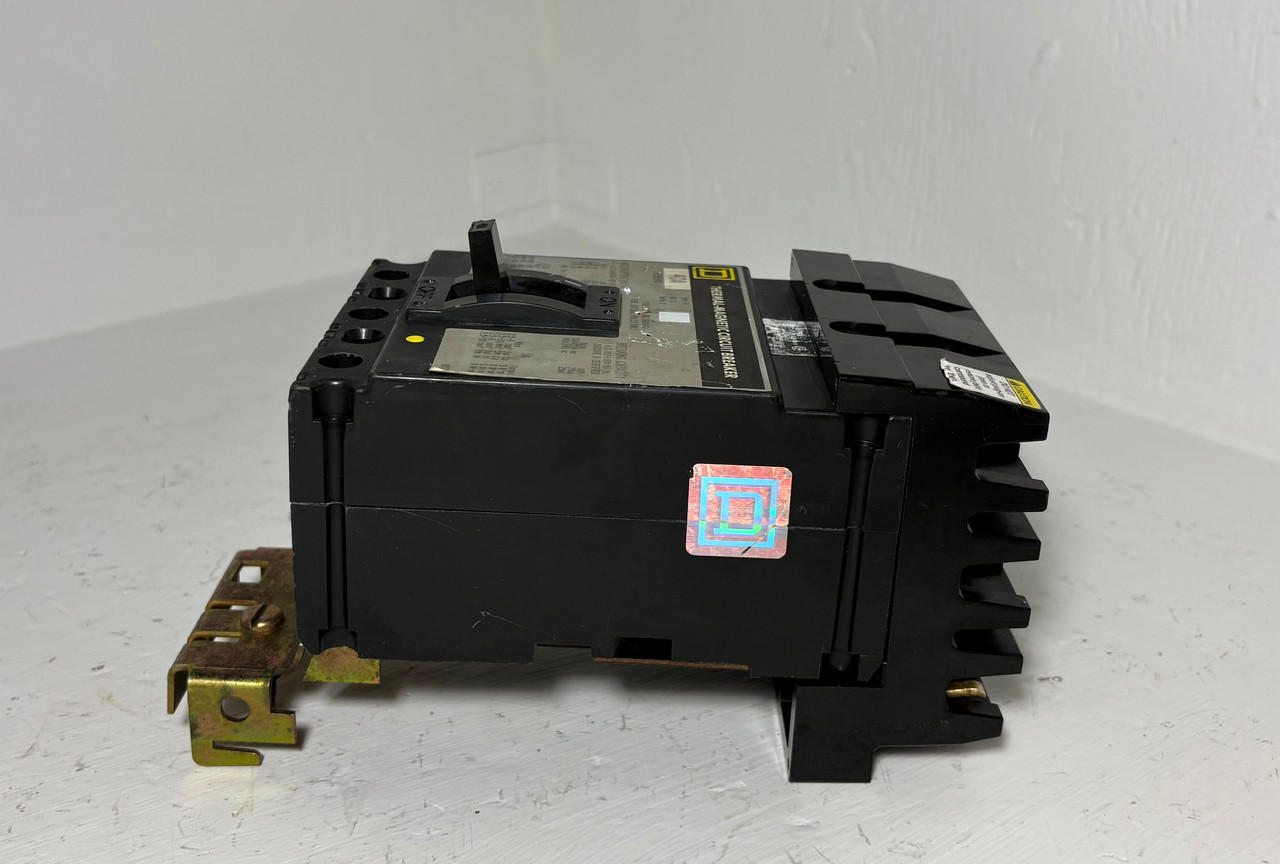 Square D I-Line FH36040 40A Circuit Breaker 480/600V 3 Pole Type FA 40 Amp 3P (EM5779-1)