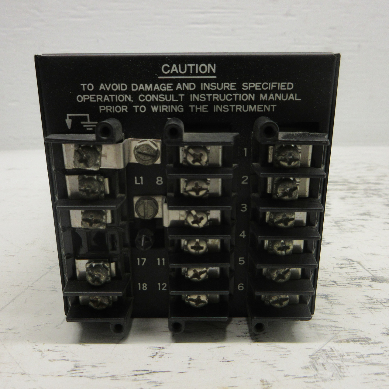 Honeywell DC3002-0-110-1-00-0111 Temperature Controller Module DC300201101000111 (AH0932-1)