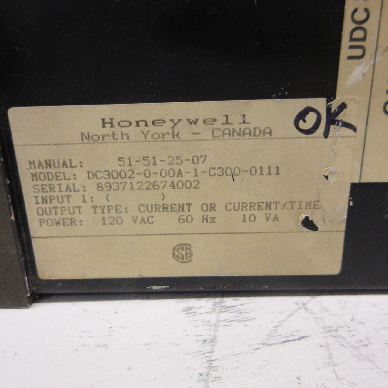 Honeywell DC3002-0-00A-1-C300-0111 Temperature Controller DC3002000A1C3000111 (AH0934-1)