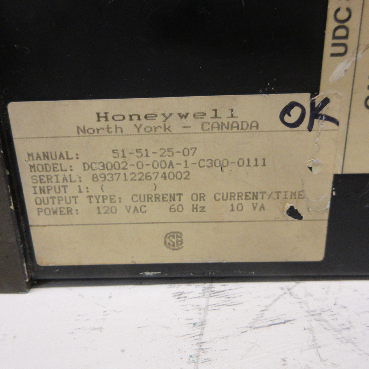 Honeywell DC3002-0-00A-1-C300-0111 Temperature Controller DC3002000A1C3000111 (AH0934-1)