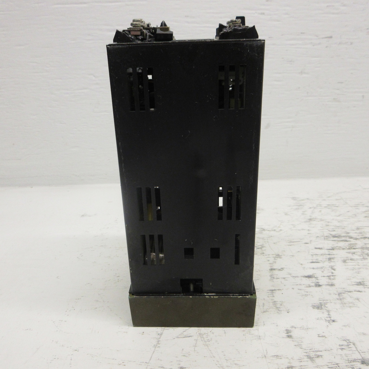 Honeywell DC3002-0-00A-1-C300-0111 Temperature Controller DC3002000A1C3000111 (AH0934-1)