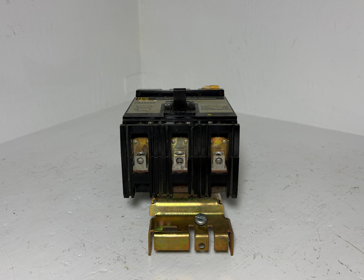 Square D I-Line FA32030 30A Circuit Breaker 240 VAC 3 Pole Type FA 30 Amp 3P (EM5787-2)