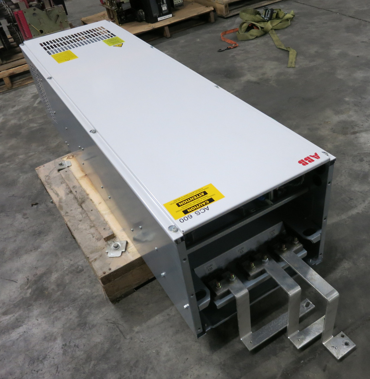 ABB ACS604-0320-5 350 HP AC VS Drive ACS-600 VFD ACS60403205 ACS600 Module (DW7899-2)