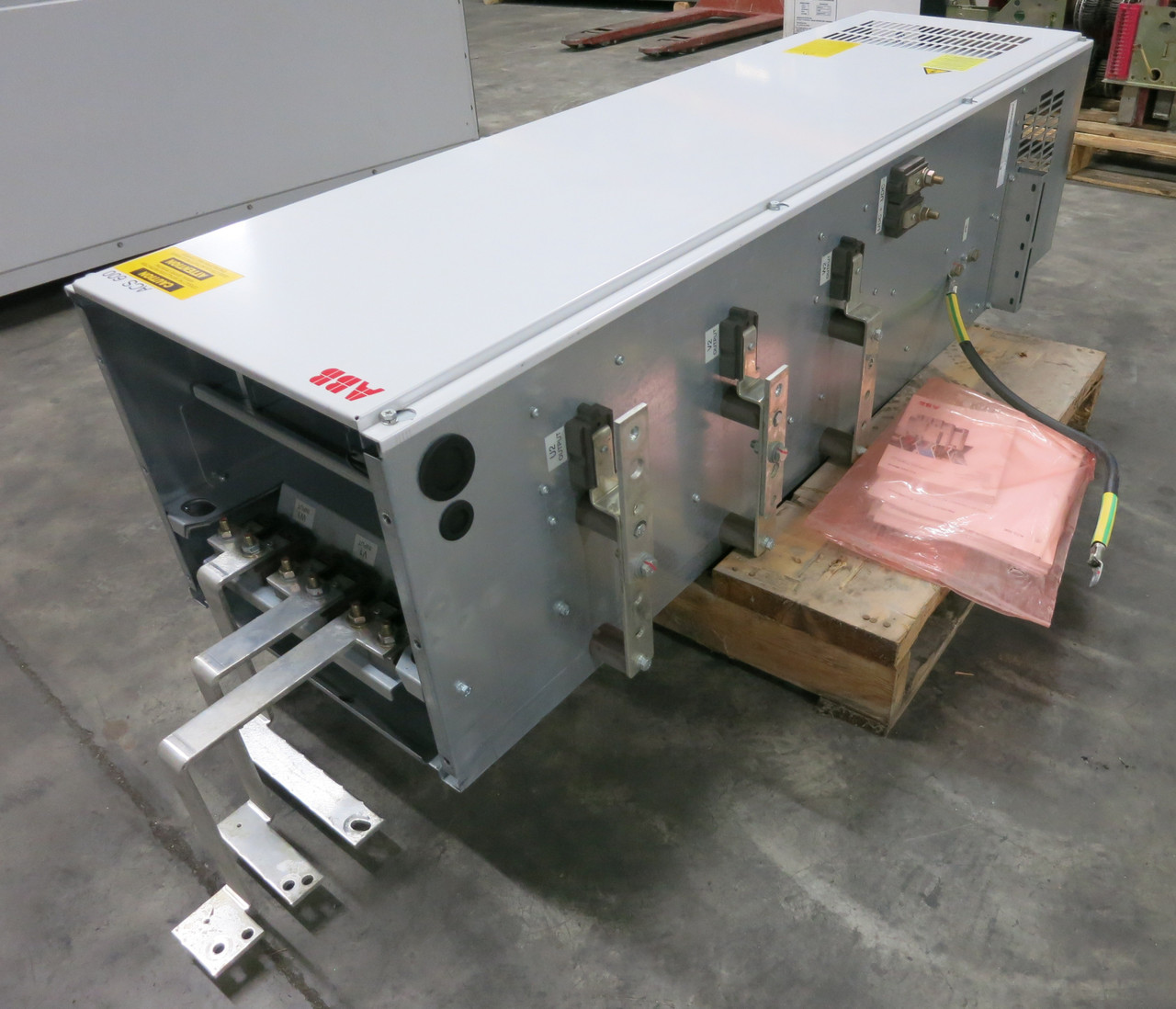 ABB ACS604-0320-5 350 HP AC VS Drive ACS-600 VFD ACS60403205 ACS600 Module (DW7899-2)