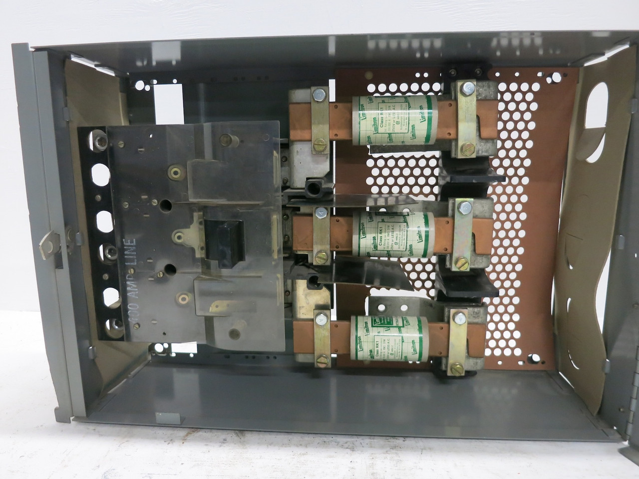 Westinghouse FDP325R 400A 240V FDP Fusible Panelboard Switch 400 Amp FDP-325R 3P (DW7897-5)