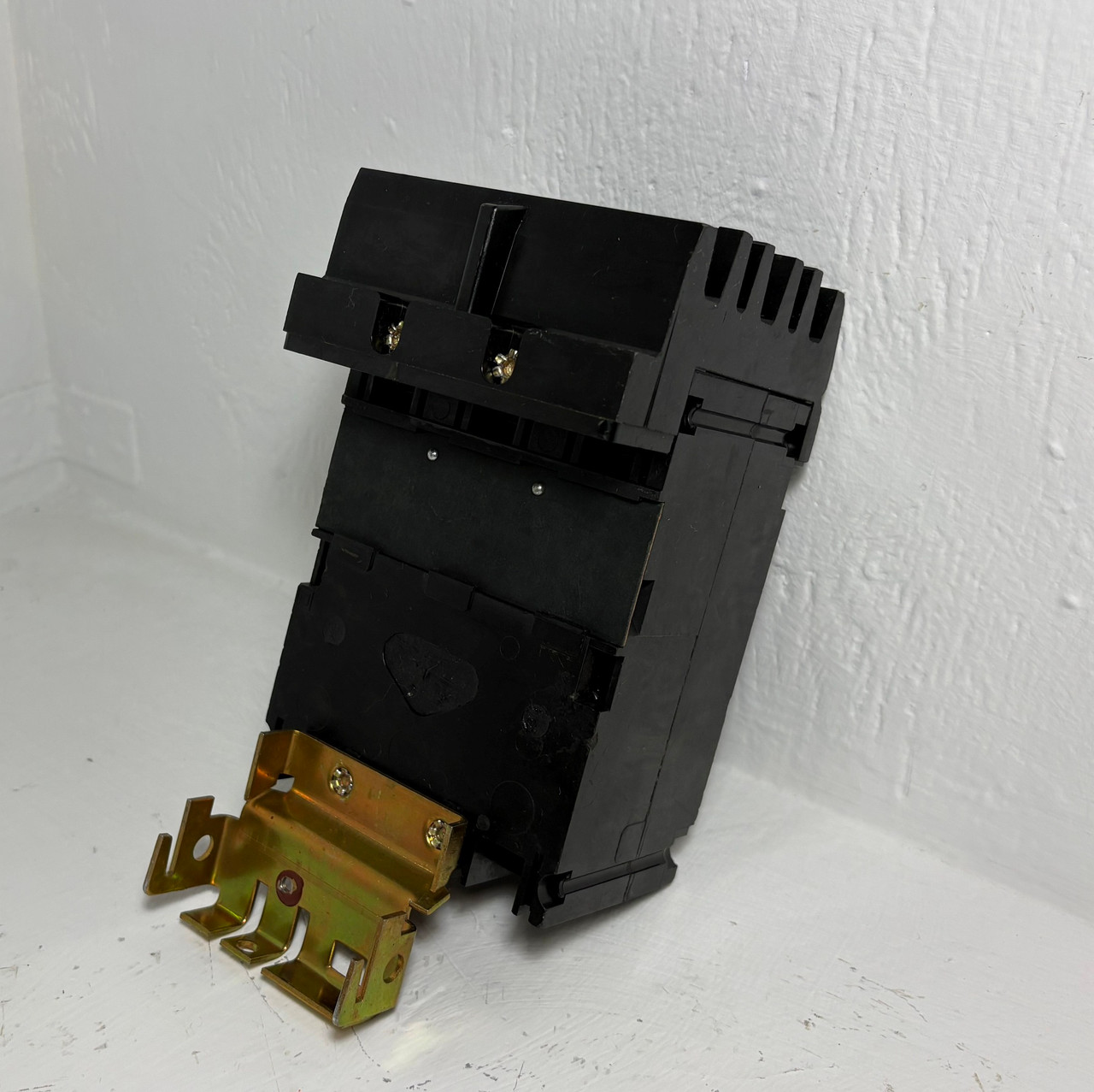 Square D I-Line FA32030 30A Circuit Breaker Black 240 VAC 3 Pole Type FA 30 Amp (EM5788-2)