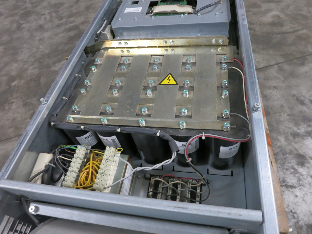 ABB ACS604-0400-5 400 HP AC VS Drive ACS-600 VFD ACS60404005 ACS600 Module (DW7907-1)