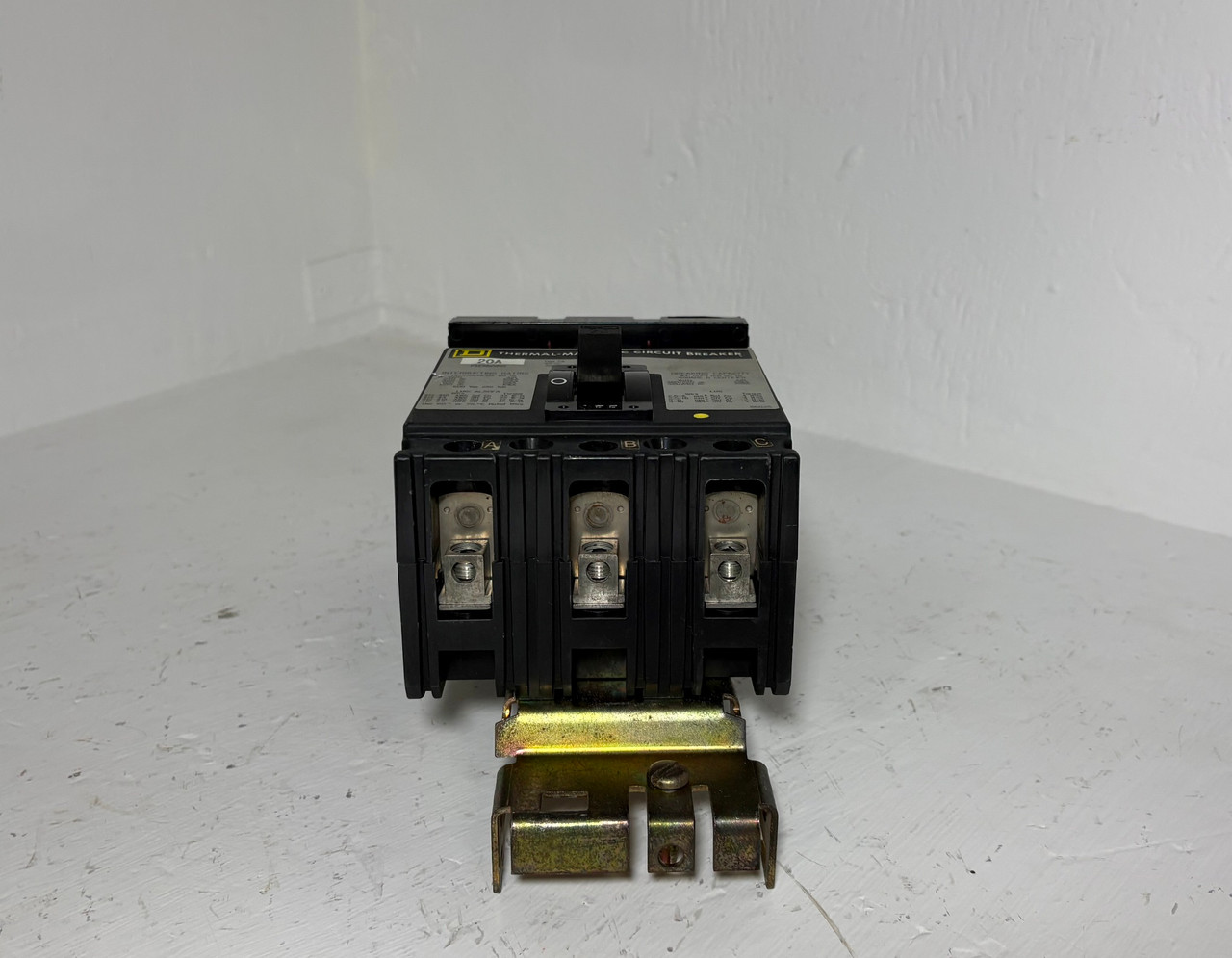 Square D I-Line FH36020 20A Circuit Breaker 480/600V 3 Pole Type FA 20 Amp 3P (EM5790-12)