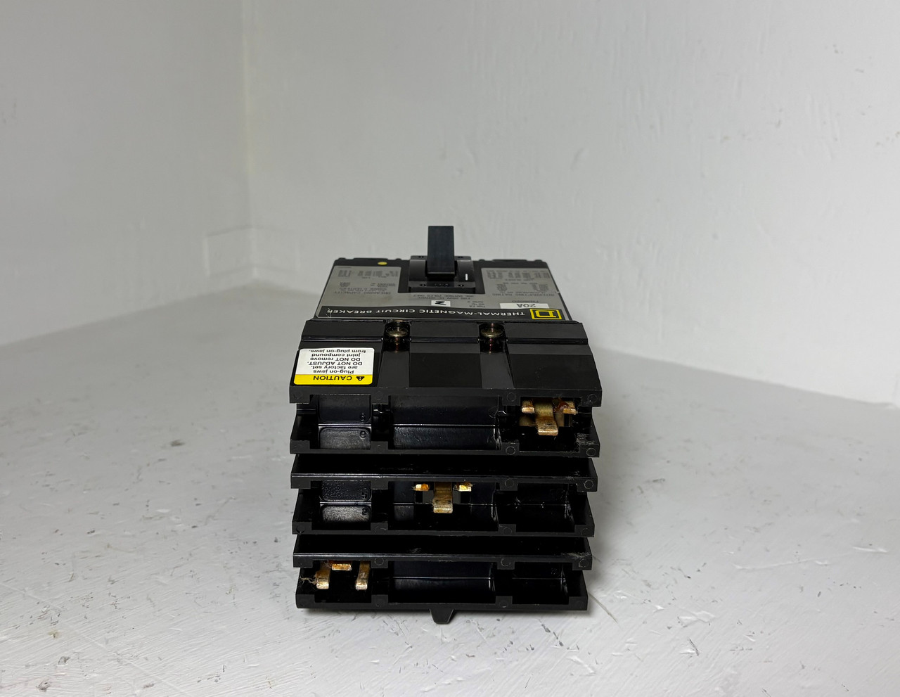 Square D I-Line FH36020 20A Circuit Breaker 480/600V 3 Pole Type FA 20 Amp 3P (EM5790-12)