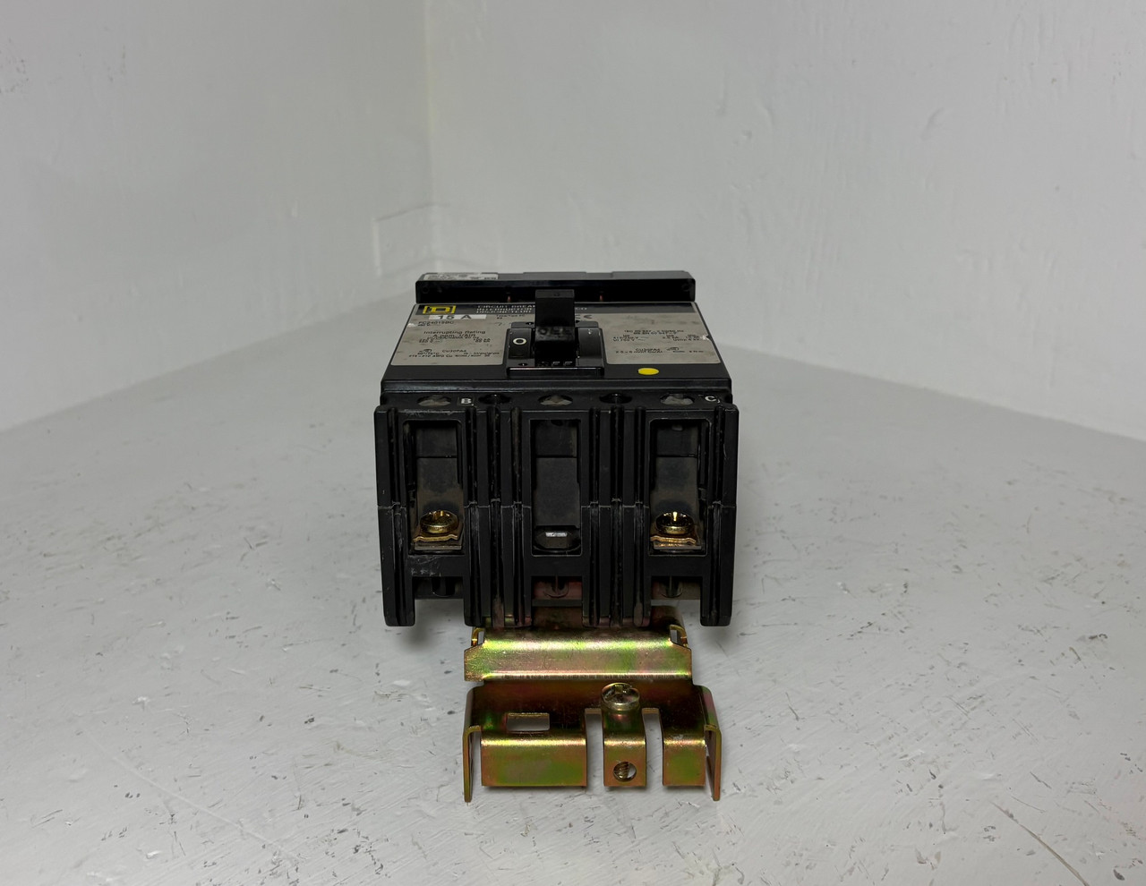 Square D I-Line FC24015BC 15A Circuit Breaker 2 Pole in 3P Frame 480V 15 Amp 2P (EM5797-1)