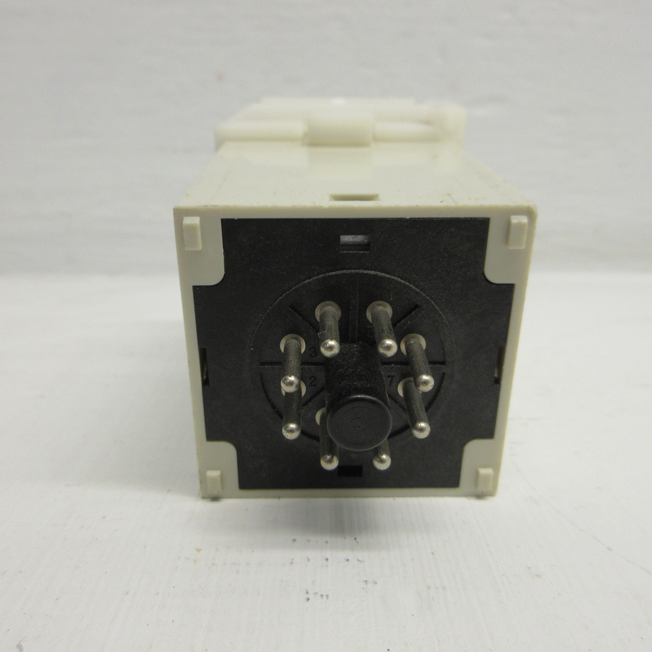 Allen Bradley 700-HX86SA17 Ser A Timing Relay 100/240V 50/60HZ 8-Pin LCD Display (AH0955-1)