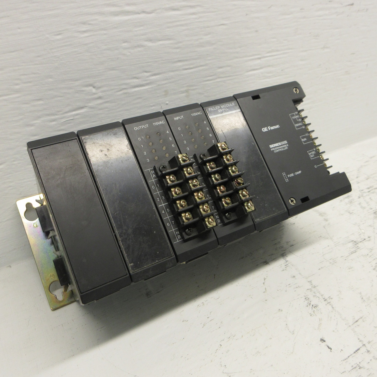 GE Fanuc IC610CHS110A Rack w/ Power Supply, Input Module, Output Module, Fillers (AH0959-3)