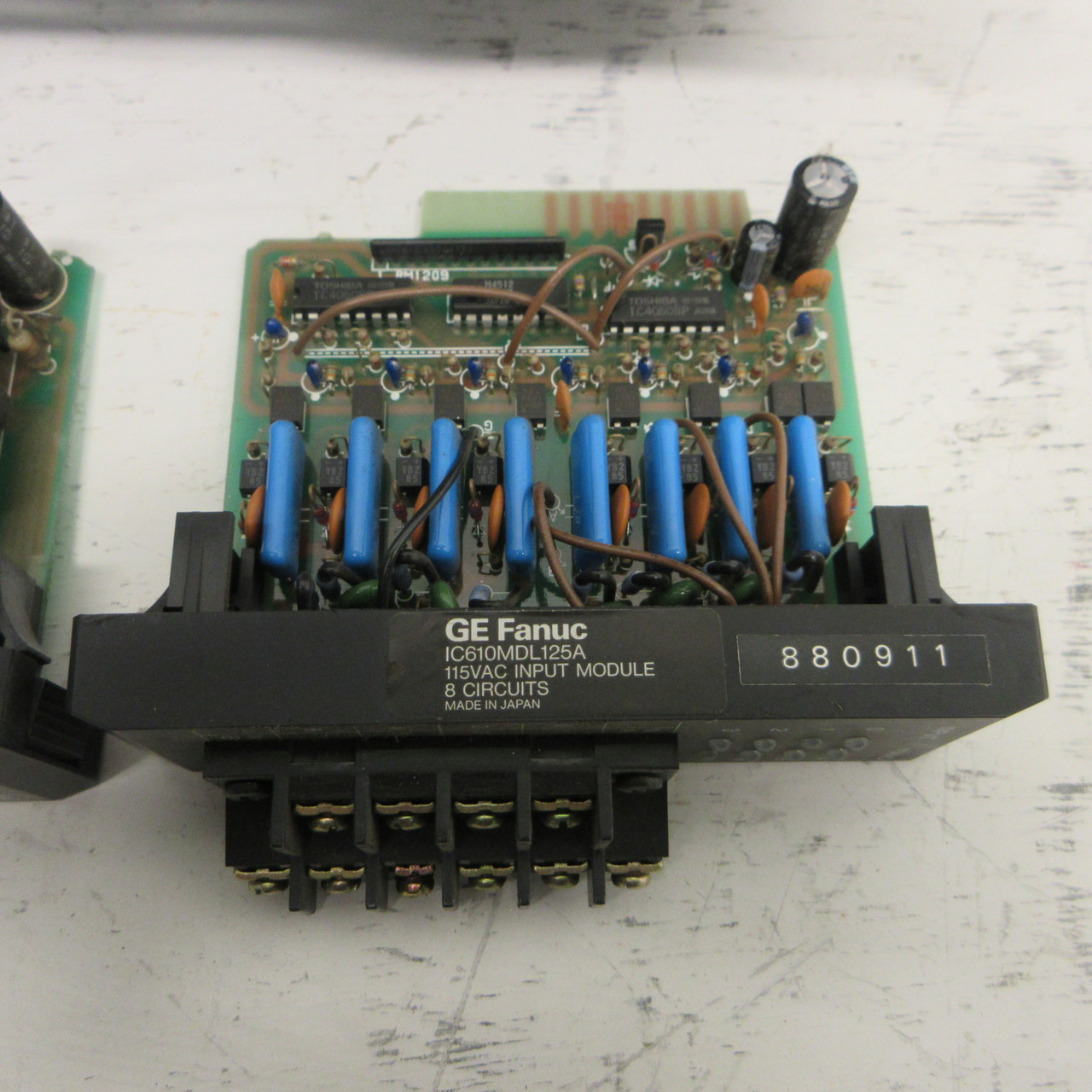 GE Fanuc IC610CHS110A Rack w/ Power Supply, Input Module, Output Module, Fillers (AH0959-3)