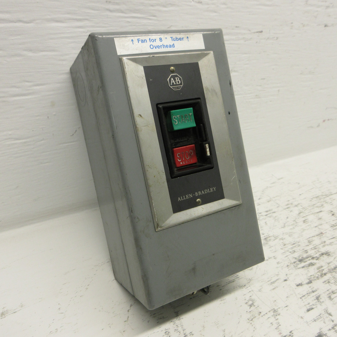 Allen Bradley 609-AAW Size 0 Manual Starter Ser H 3PH NEMA Type 1 609-AOW 609AAW (AH0957-3)