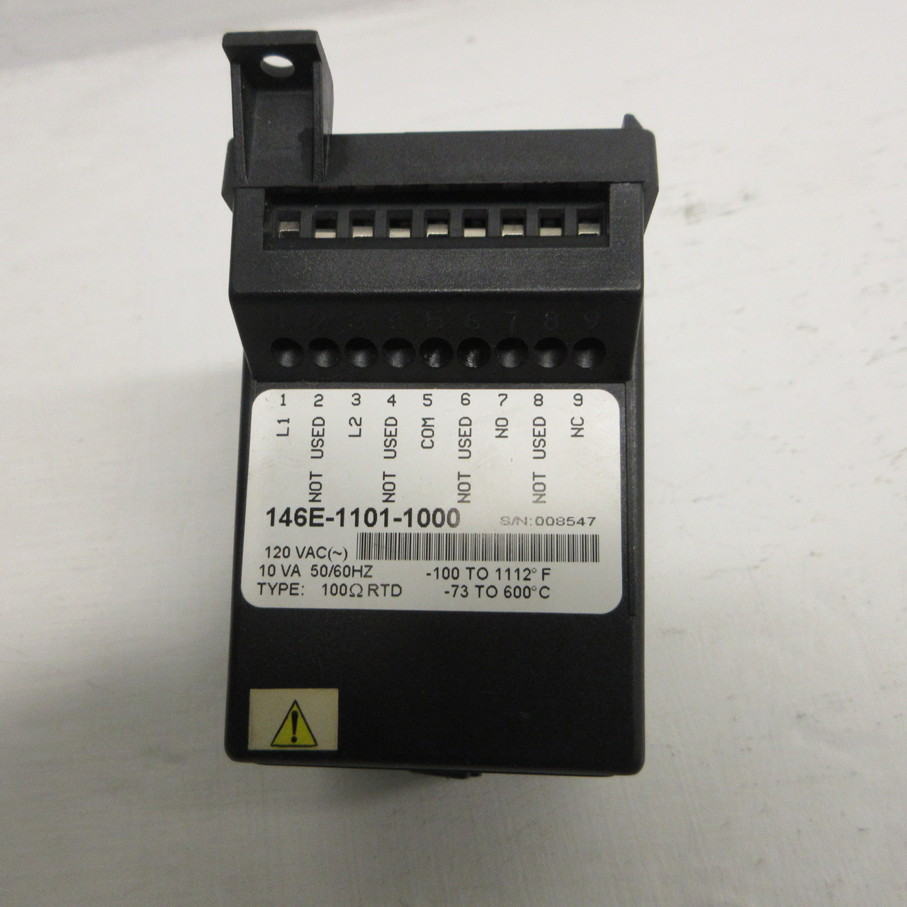 Watlow 146E-1101-1000 Temperature Controller 120VAC Type RTD (-100°F To 1112°F) (AH0960-1)