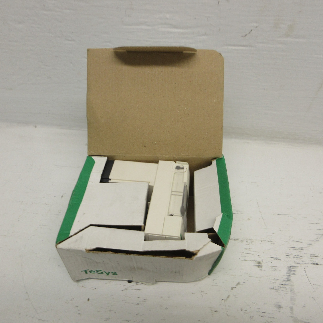 NEW Schneider Electric TeSys LUCD05BL Advanced Control Unit Class 20 600V NIB (AH0962-1)