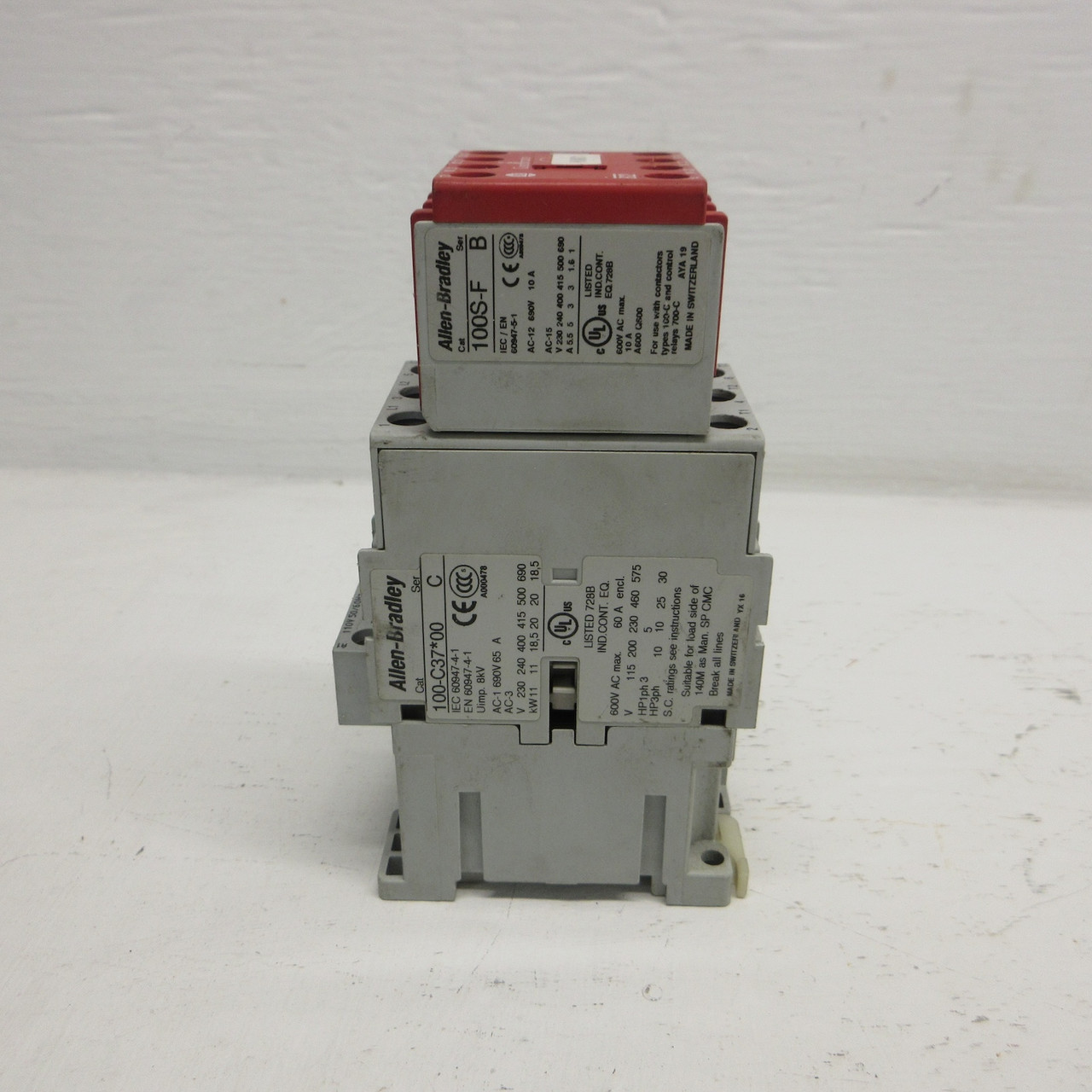 Allen Bradley Guardmaster 100S-C37KD22C Safety Contactor 37 Amp 3 Pole 600VAC (AH0961-2)