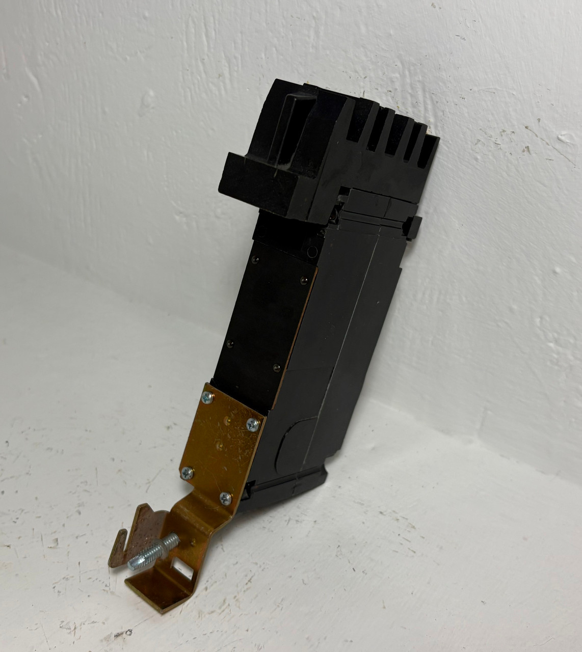 Square D I-Line FHB16020A 20A 1 Pole Circuit Breaker 277V FAB FHB16020 20 Amp 1P (EM5809-1)