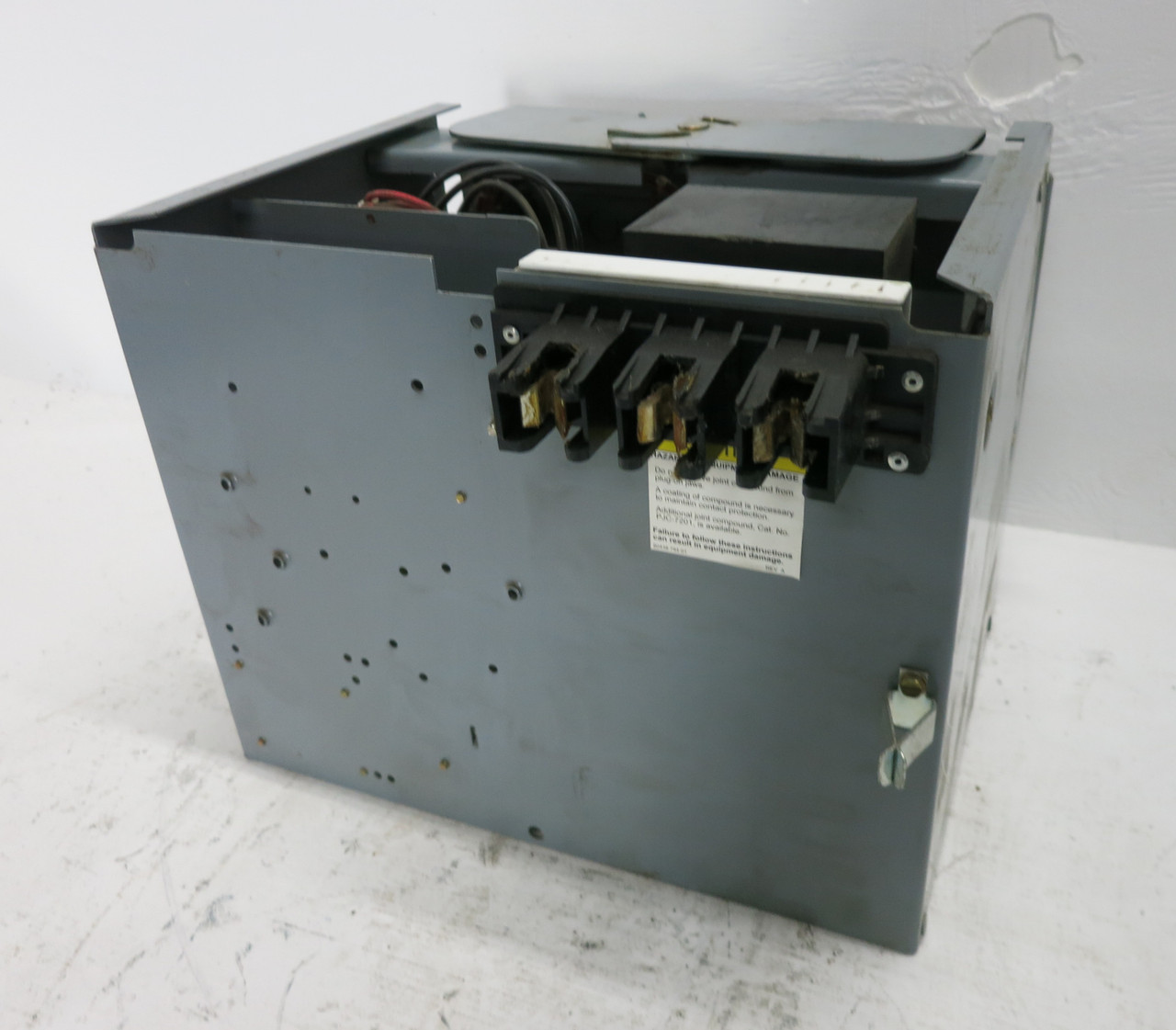 Square D Model 6 30A Fusible Size 1 Starter 12" MCC Bucket 30 Amp 8536SCO3H209S (DW7927-19)