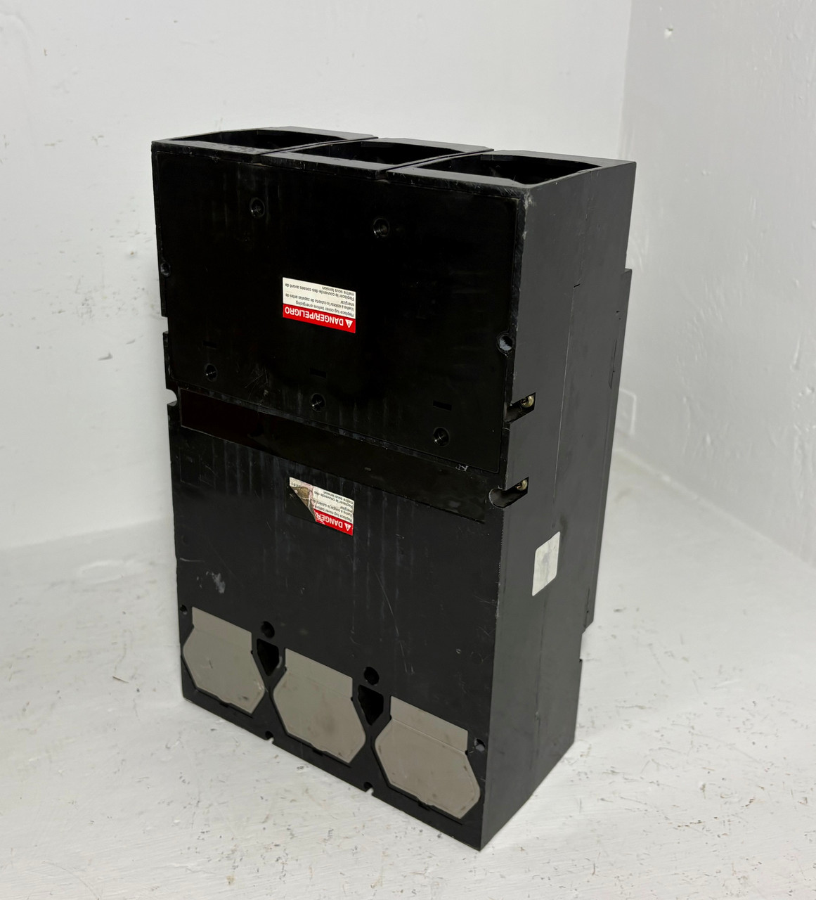Square D MGM36800 800A PowerPact Circuit Breaker MG 800 Amp 480/600V 3P MG800 (EM5810-1)