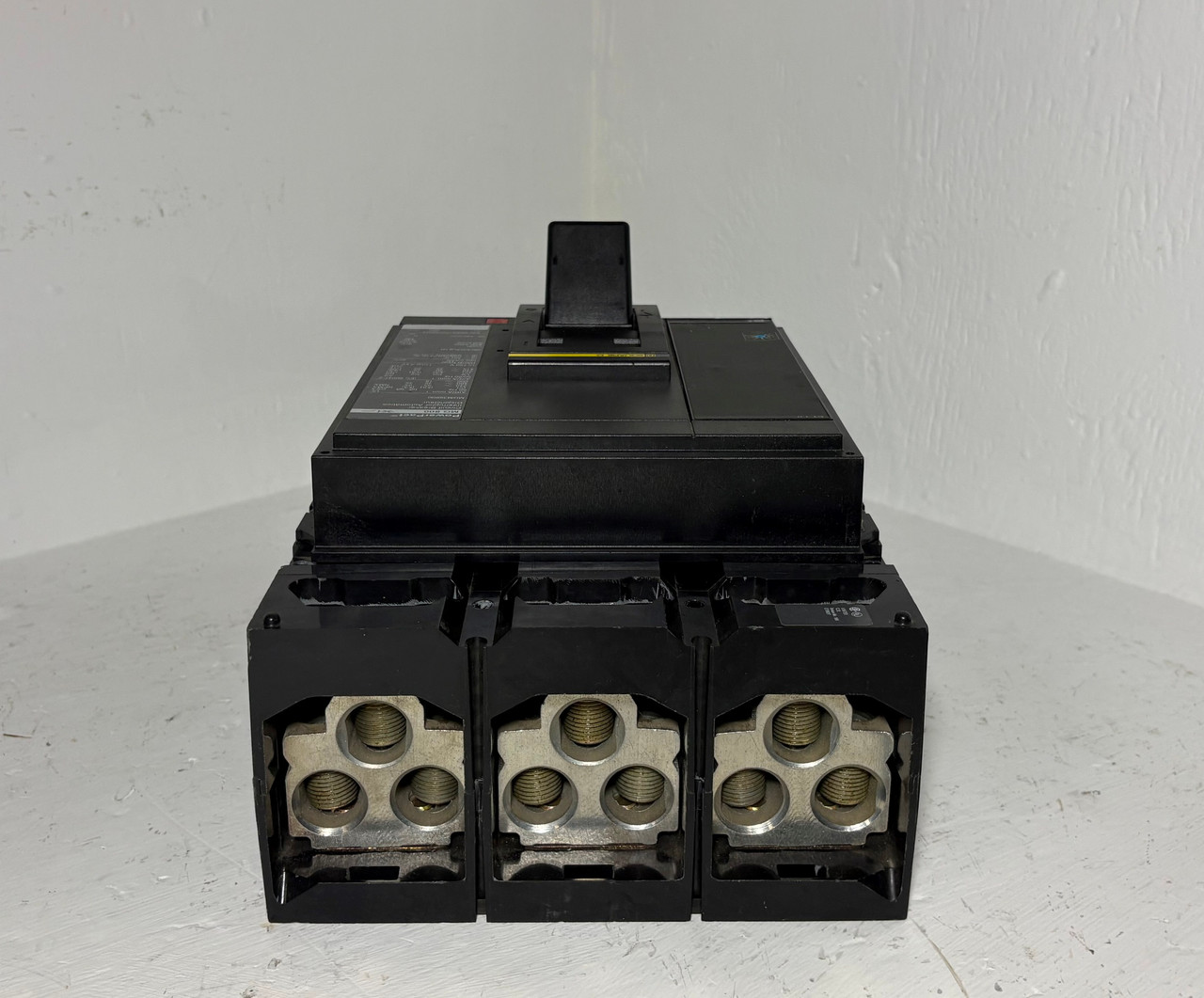 Square D MGM36800 800A PowerPact Circuit Breaker MG 800 Amp 480/600V 3P MG800 (EM5810-1)