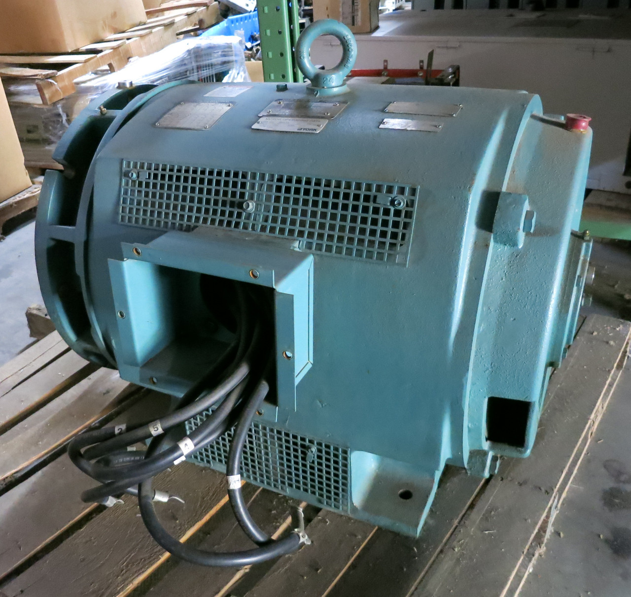 Toshiba 262 HP 460V AC Chiller Compressor Motor 3600 RPM TIKK 445TDZ 296 FLA (DW7936-1)